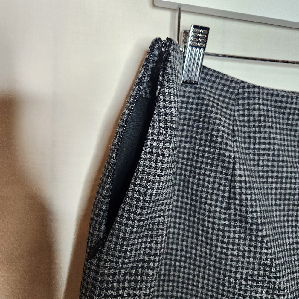 Amanda Smith Petite Black/Gray Check Knee Length Skirt Business Skirt Size 14P - Picture 4 of 8